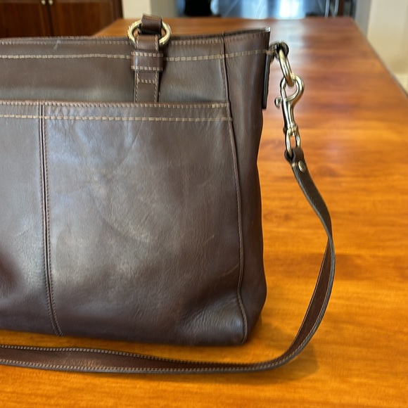 COACH TWO WAY TOTE BAG CHOCOLATE BROWN LEATHER REMOVABLE STRAP SILVER HARDWARE🤎 - Picture 9 of 17